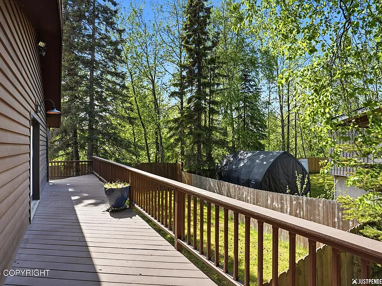 2100 Churchill Dr — Photo 64