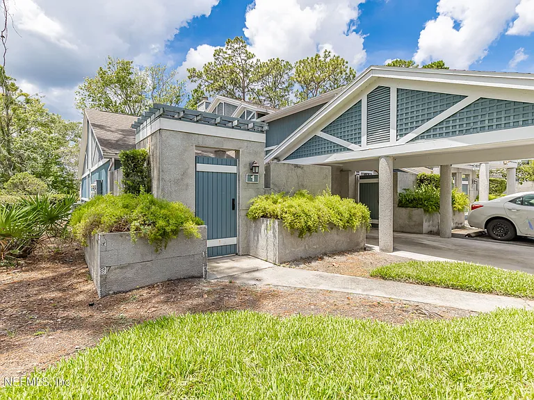 8118 Baymeadows Cir #1 — Photo 35