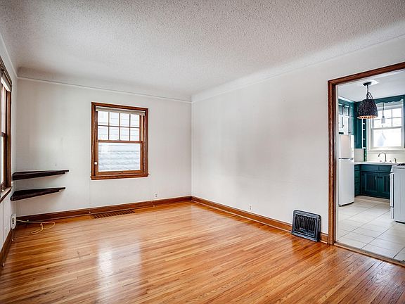 4th image of 4504 29th Ave S