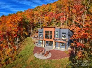 2154 Falls View Dr, Bryson City, NC 28713