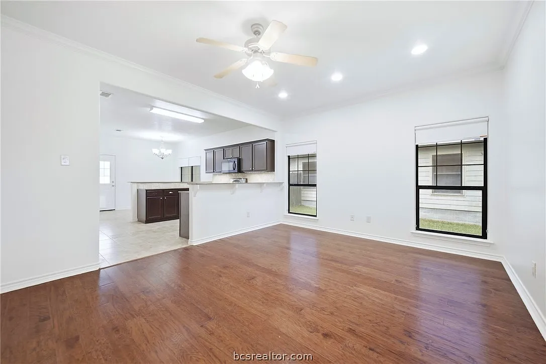 3 bed, 1248 sqft, $1,850 — Photo 4