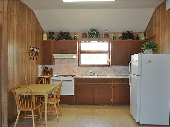3rd image of 1101 Beaver Creek Circle Dr
