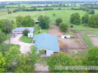 24 Ratcliff Dr, Eldon, MO 65026