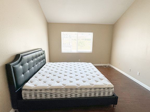 5th image of 23610 Monument Canyon Dr Unit B