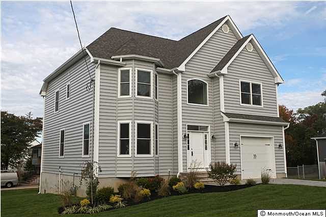 1st image of 15 Thompson Avenue