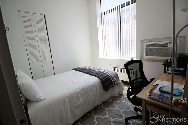 Rented by City Connections Realty | media 11