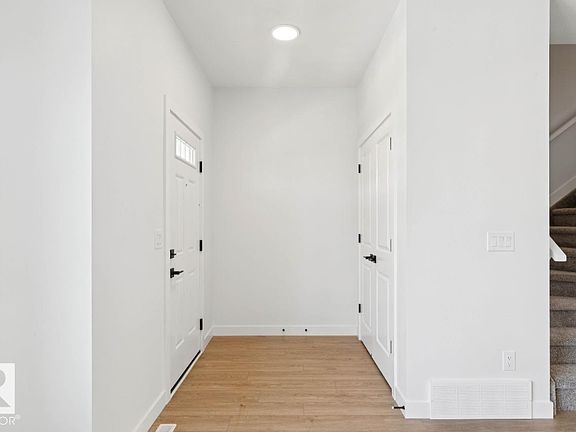 3rd image of 241 Wattle Rd
