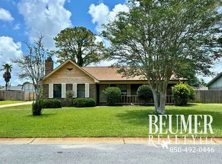 586 Seapine Cir, Pensacola, FL 32506