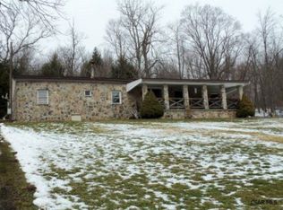 676 Listie Rd, Friedens, PA 15541