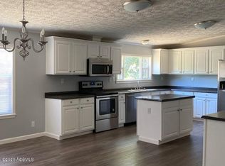 74 Fairfield Rd, Beaufort, SC 29907