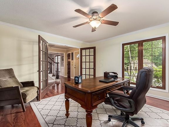 5th image of 9861 Camelot St NW