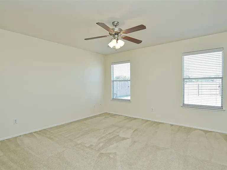 811 Encinita Dr — Photo 17