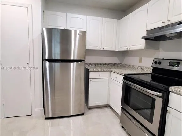 2491 NW 82nd Ter, Coral Springs, FL 33065