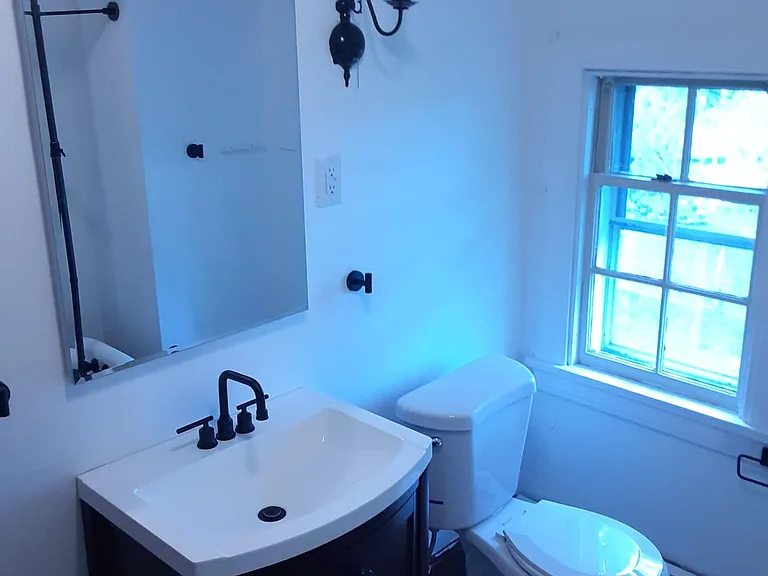 Upstairs Bathroom