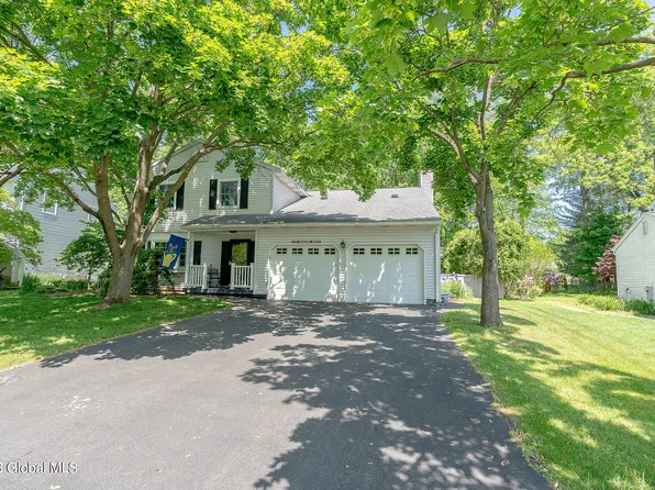 39 Longmeadow Drive, Delmar, NY 12054