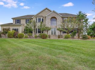 47 Rues Rd, Cream Ridge, NJ 08514