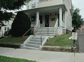1455 North Ave, Bridgeport, CT