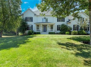 1 Franklins Way, Guilford, CT 06437