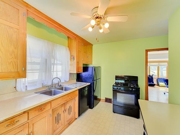5th image of 1765 6th St E