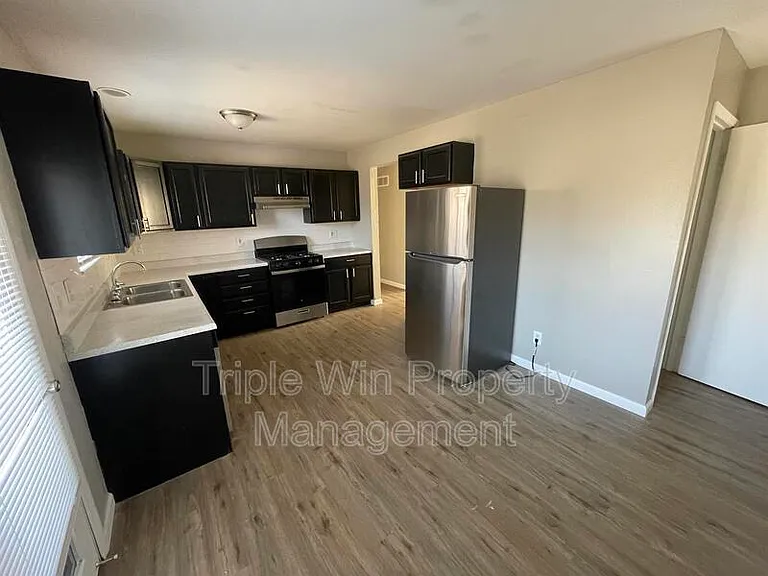 1225 Carla Dr — Photo 10