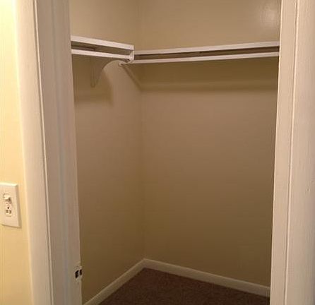 5th image of 618 NW 13th St #360