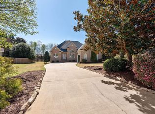 181 Bradford Crossing Dr, Roebuck, SC 29376