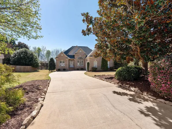 181 Bradford Crossing Dr, Roebuck, SC 29376