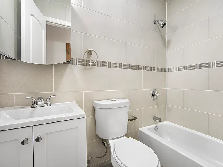 295 Macdonough St #2 — Photo 7