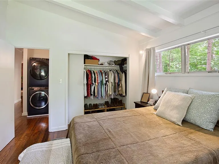 2700 Brook Park Way — Photo 31
