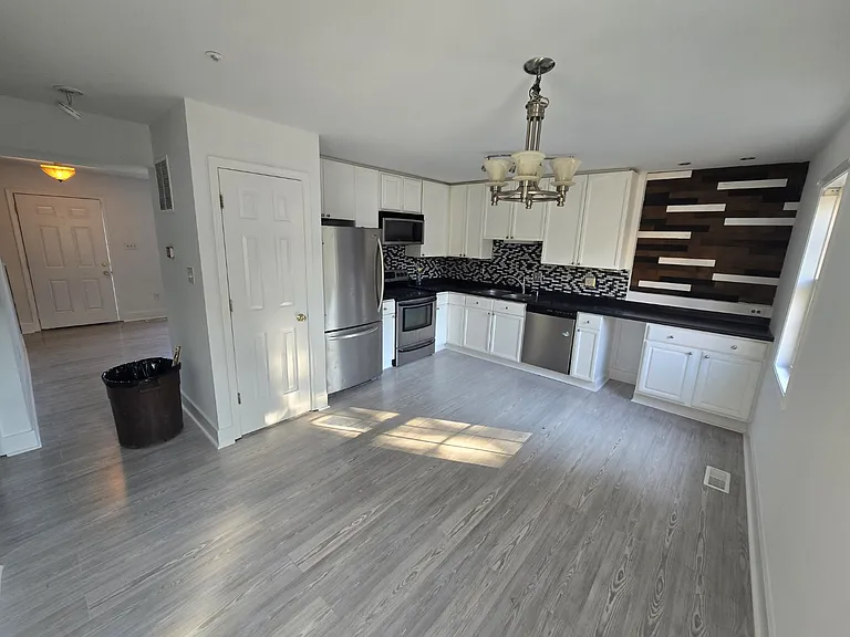 5 Warthens Way — Photo 4