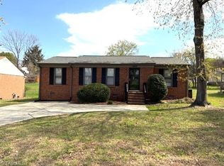 1809 Acorn Rd, Greensboro, NC 27406
