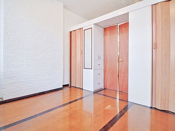 5th image of 424 E 82nd St APT 5FE