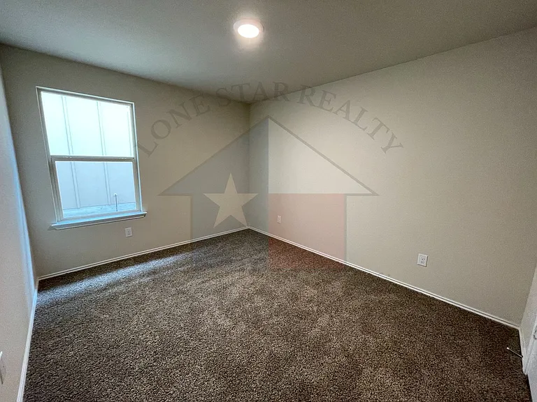 9601 Murandy Dr — Photo 7