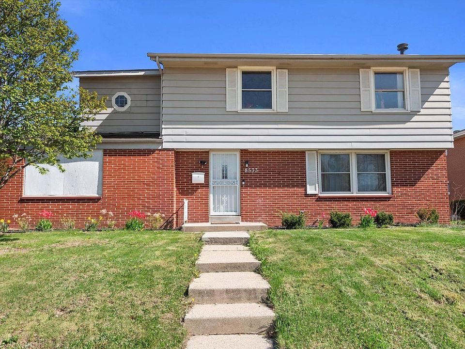 1st image of 8533 W Grantosa DRIVE