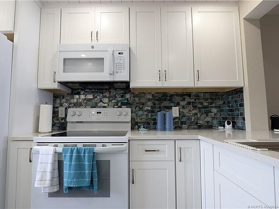 5th image of 7380 S Ocean Dr APT 621