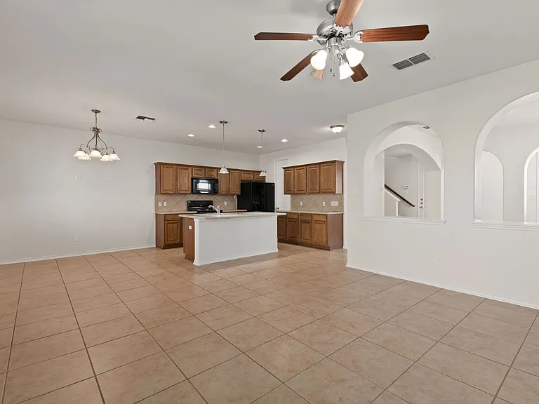 4219 Woodbridge Way — Photo 15