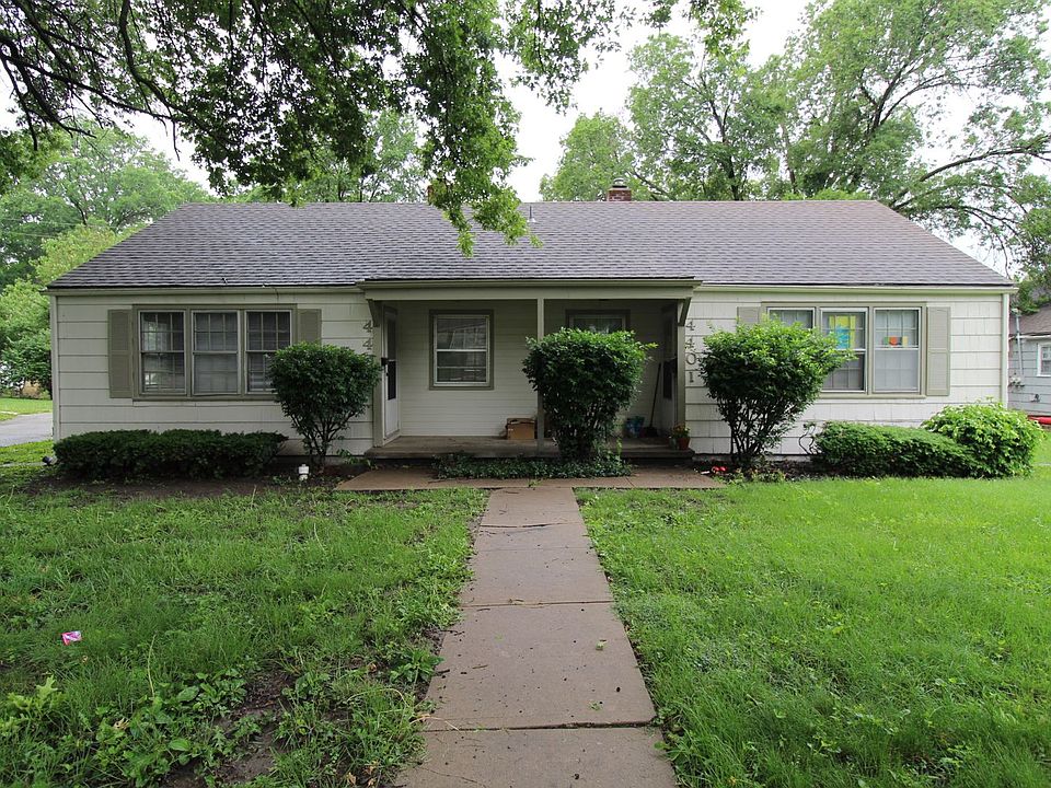 1st image of 4403 S Parkway Dr
