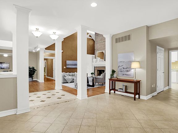 3rd image of 908 W 77th Street South Dr