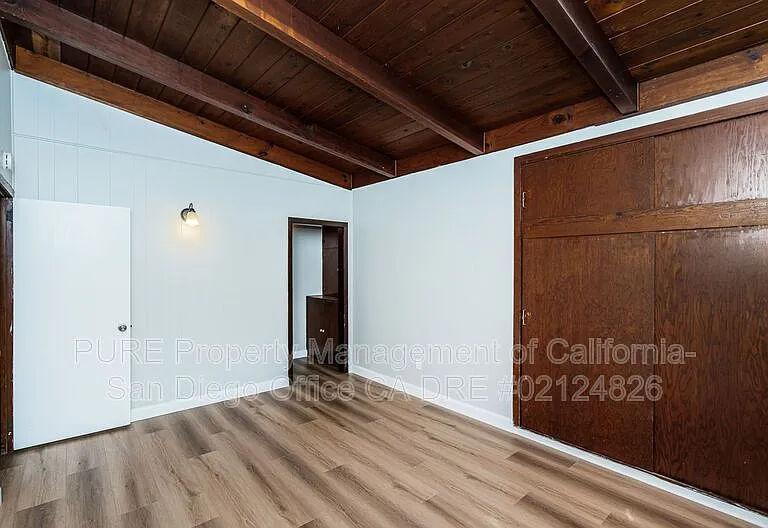 1053 Grand Ave — Photo 14