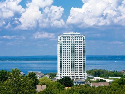 1 Tower Dr APT 1602, Portsmouth, RI, 02871