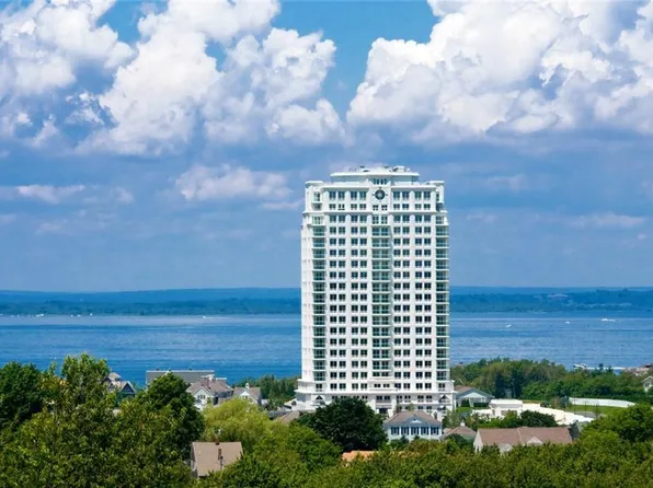 1 Tower Dr APT 1602, Portsmouth, RI 02871