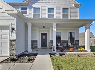 55 Manchester Dr, Trafalgar, IN 46181