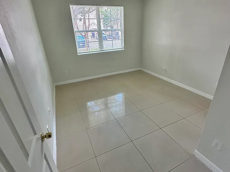 3432 Westchester Square Blvd #101 — Photo 9