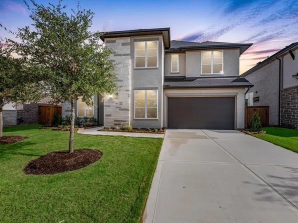 18422 Red Dahlia Rd, Richmond, TX 77407