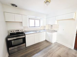 7000 N Ridge Blvd APT 1, Chicago, IL 60645