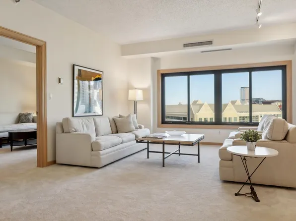 1201 Yale Pl APT 611, Minneapolis, MN 55403