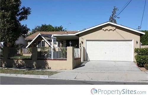 1st image of 7784 Woodbine Way