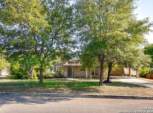 526 Lookout Dr, San Antonio, TX 78228