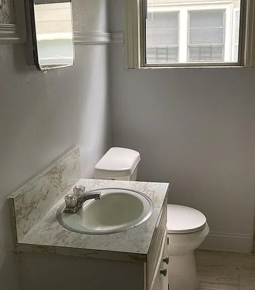 823 Saranac St — Photo 7