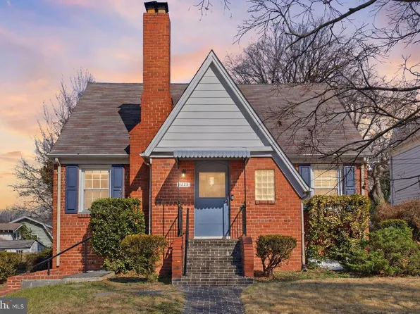3225 Chestnut St NE, Washington, DC 20018